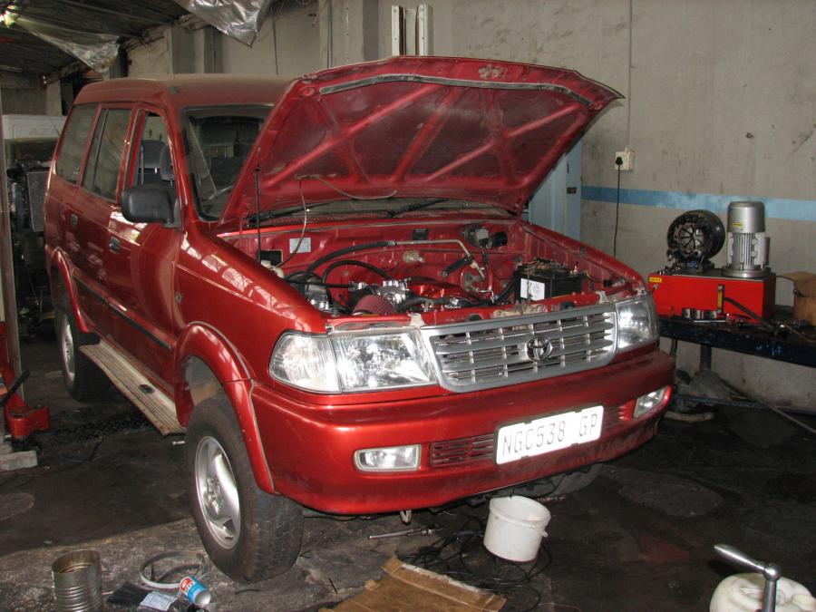 toyota-condor-4x4-1uz-fe-lexus-v8-auto-conversion-2013